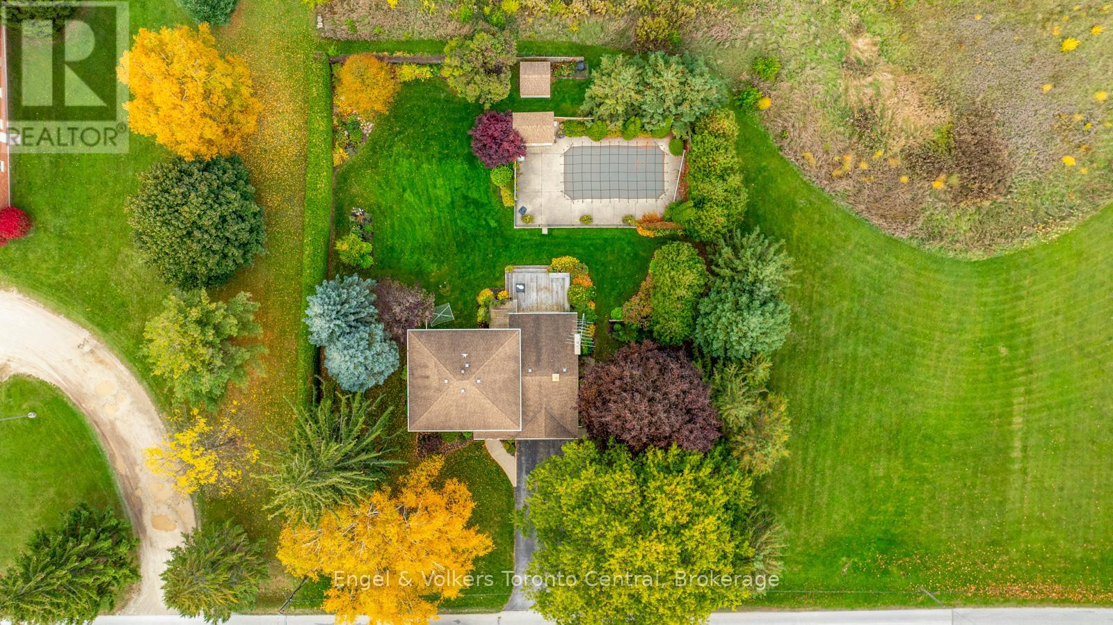 28 Batteaux Road, Clearview (Nottawa), Ontario  L0M 1P0 - Photo 3 - S12490862