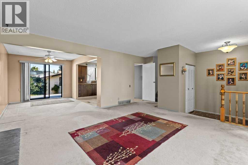 4724 Rundlehorn Drive Ne, Calgary, Alberta  T1Y 2N4 - Photo 7 - A2266087