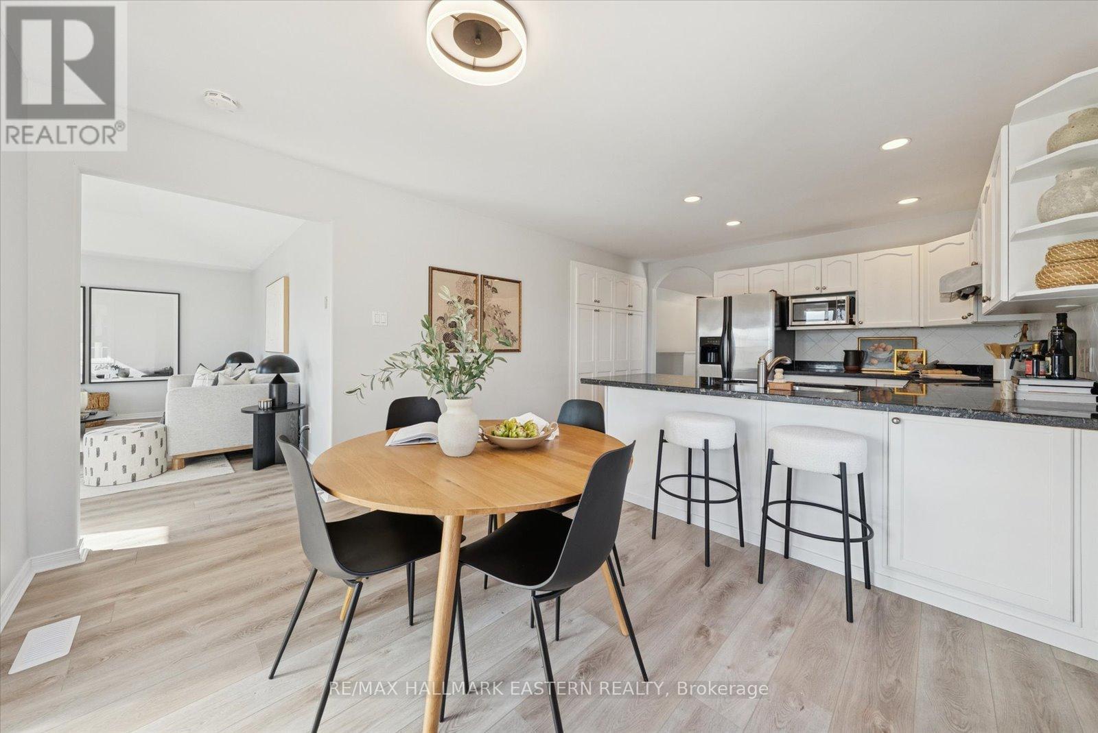 2431 Marsdale Drive, Peterborough, Ontario  K9L 1Z3 - Photo 11 - X12490720