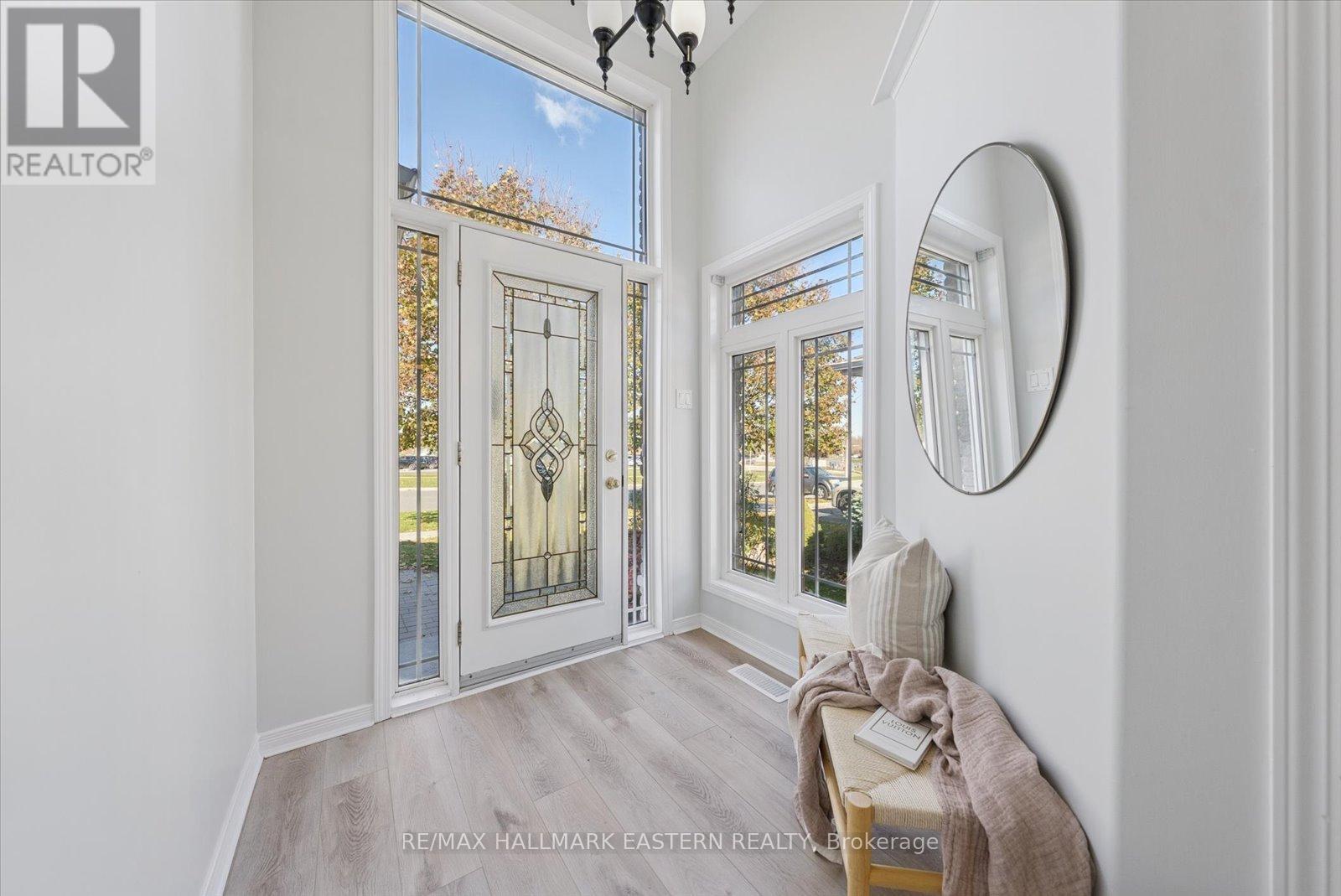 2431 Marsdale Drive, Peterborough, Ontario  K9L 1Z3 - Photo 2 - X12490720