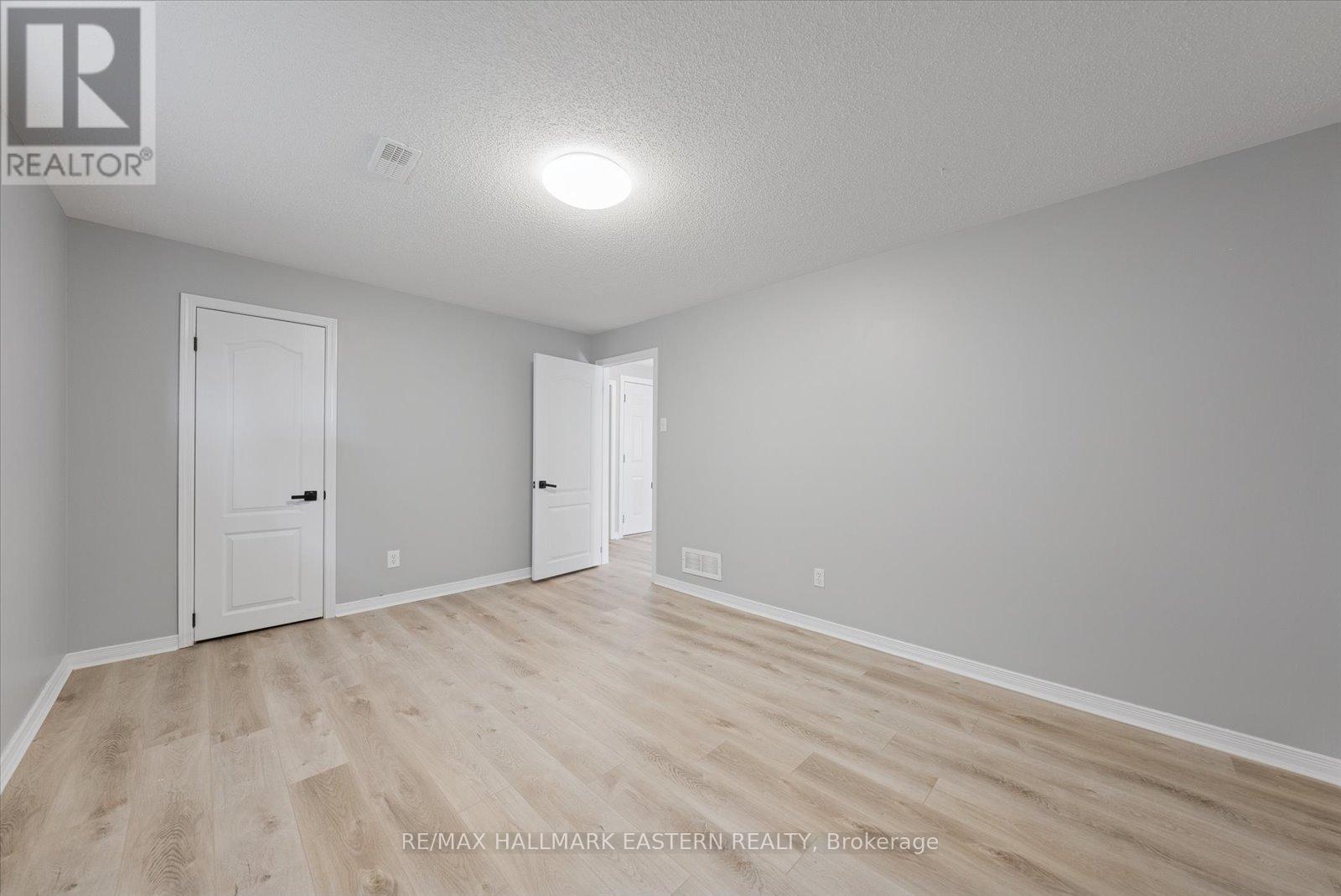 2431 Marsdale Drive, Peterborough, Ontario  K9L 1Z3 - Photo 27 - X12490720