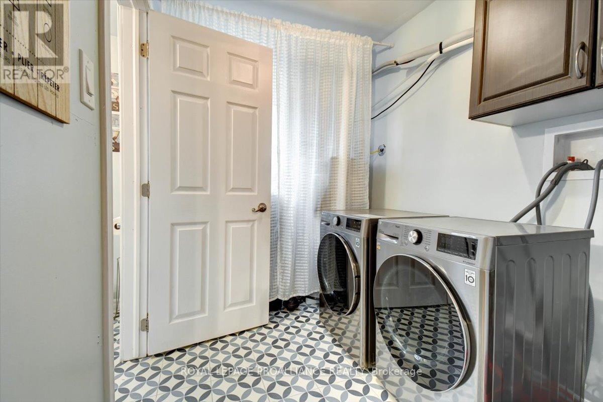 75 A & B Hughes Lane, Tweed, Ontario K0K 3J0 - Photo 18 - X12490828