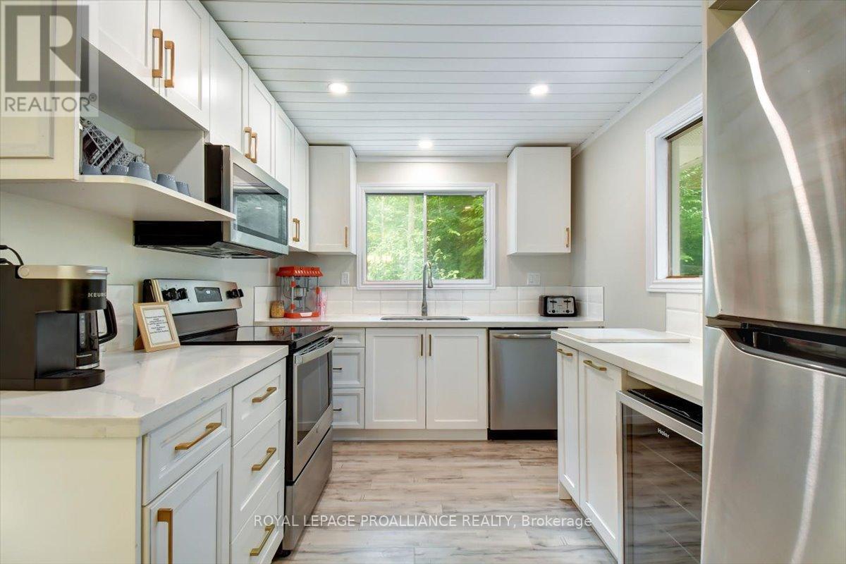 75 A & B Hughes Lane, Tweed, Ontario K0K 3J0 - Photo 33 - X12490828