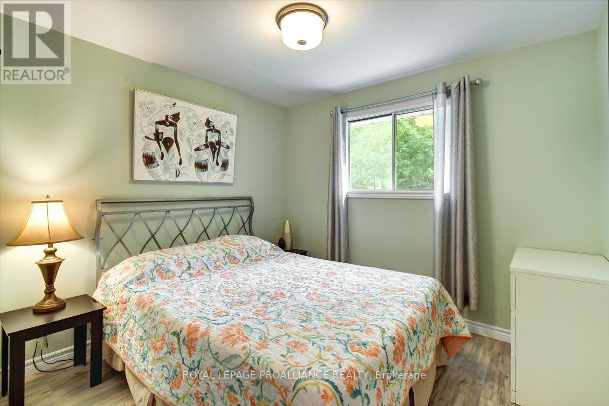 75 A & B Hughes Lane, Tweed, Ontario K0K 3J0 - Photo 40 - X12490828