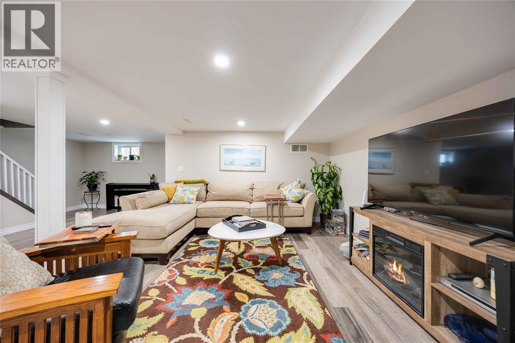 982 Hagle Street, Sarnia, Ontario  N7V 4A7 - Photo 16 - 25027558