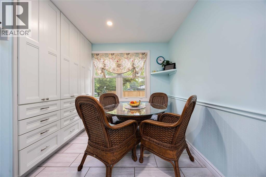 982 Hagle Street, Sarnia, Ontario  N7V 4A7 - Photo 8 - 25027558