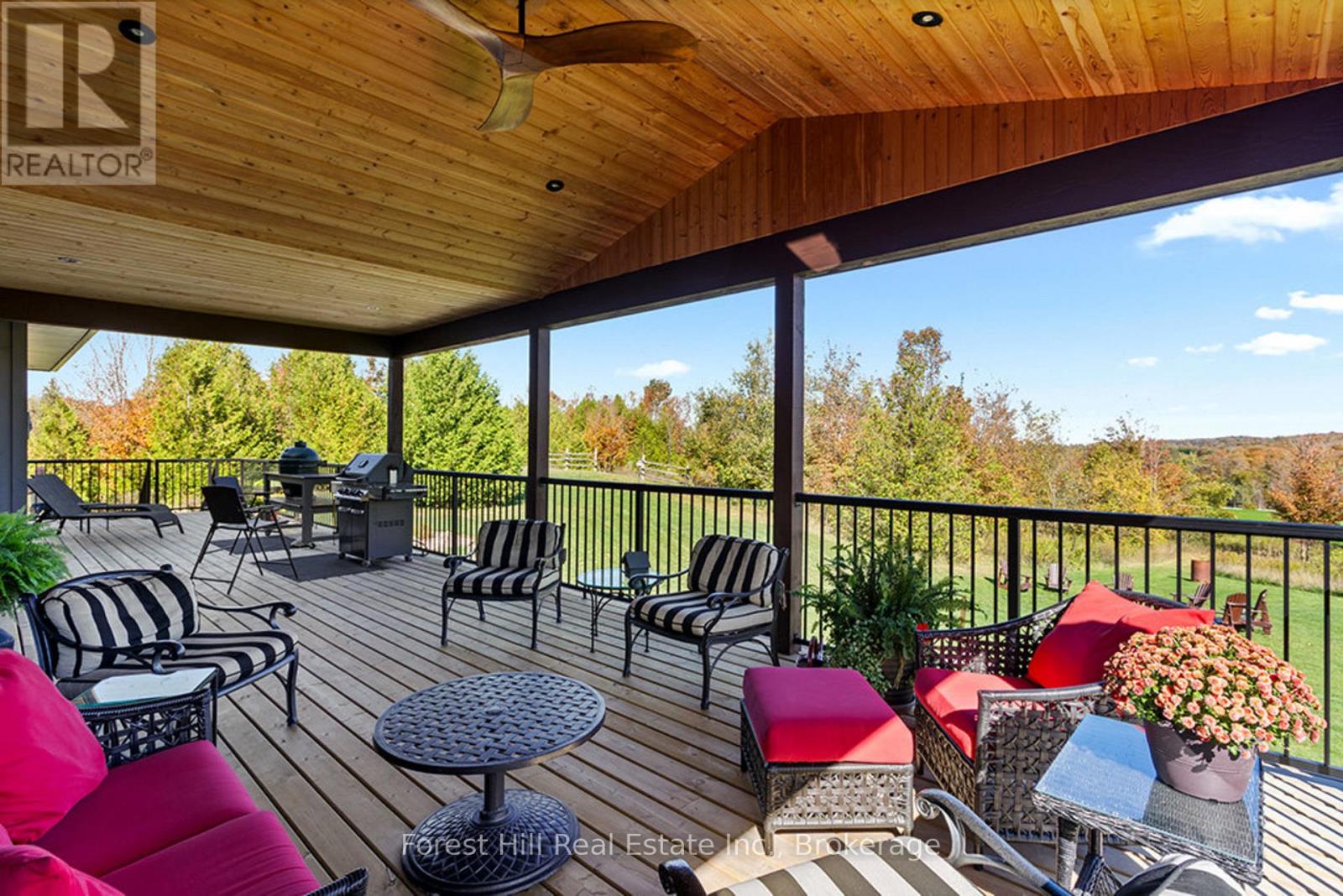 240 Lookout Drive, West Grey, Ontario  N0C 1H0 - Photo 13 - X12490686