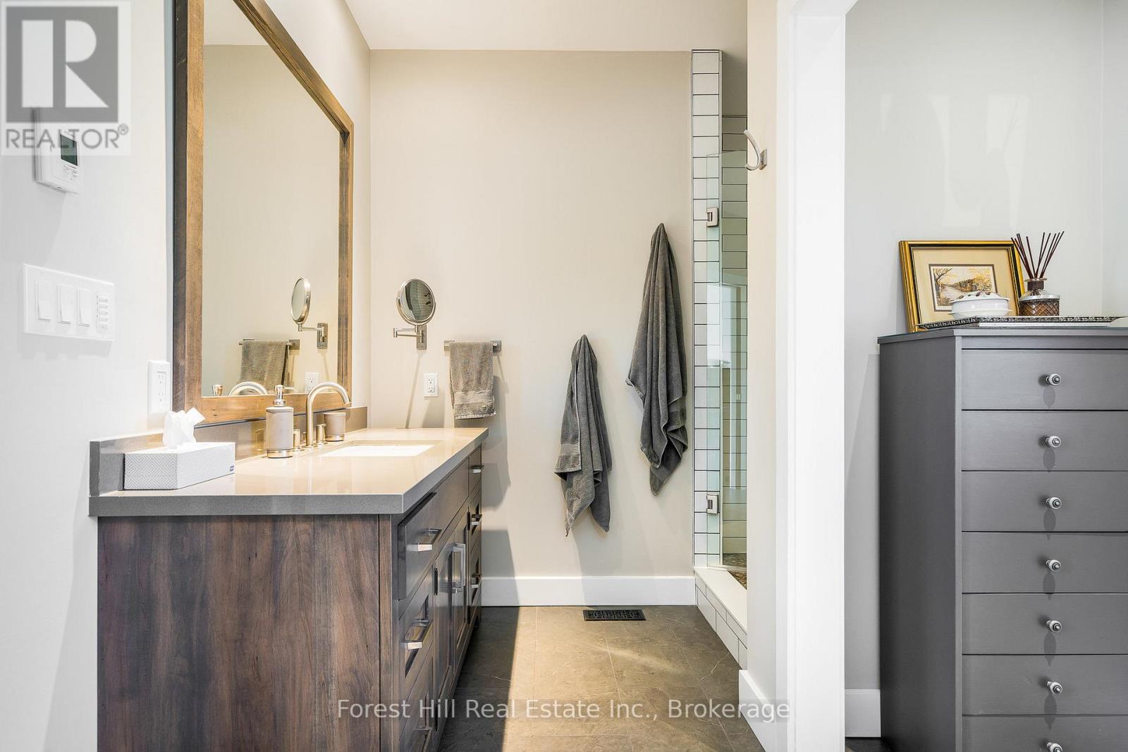 240 Lookout Drive, West Grey, Ontario  N0C 1H0 - Photo 28 - X12490686