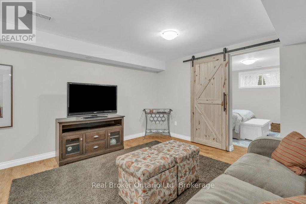 3 - 254 Summerfield Drive, Guelph, Ontario  N1L 1R4 - Photo 33 - X12490688