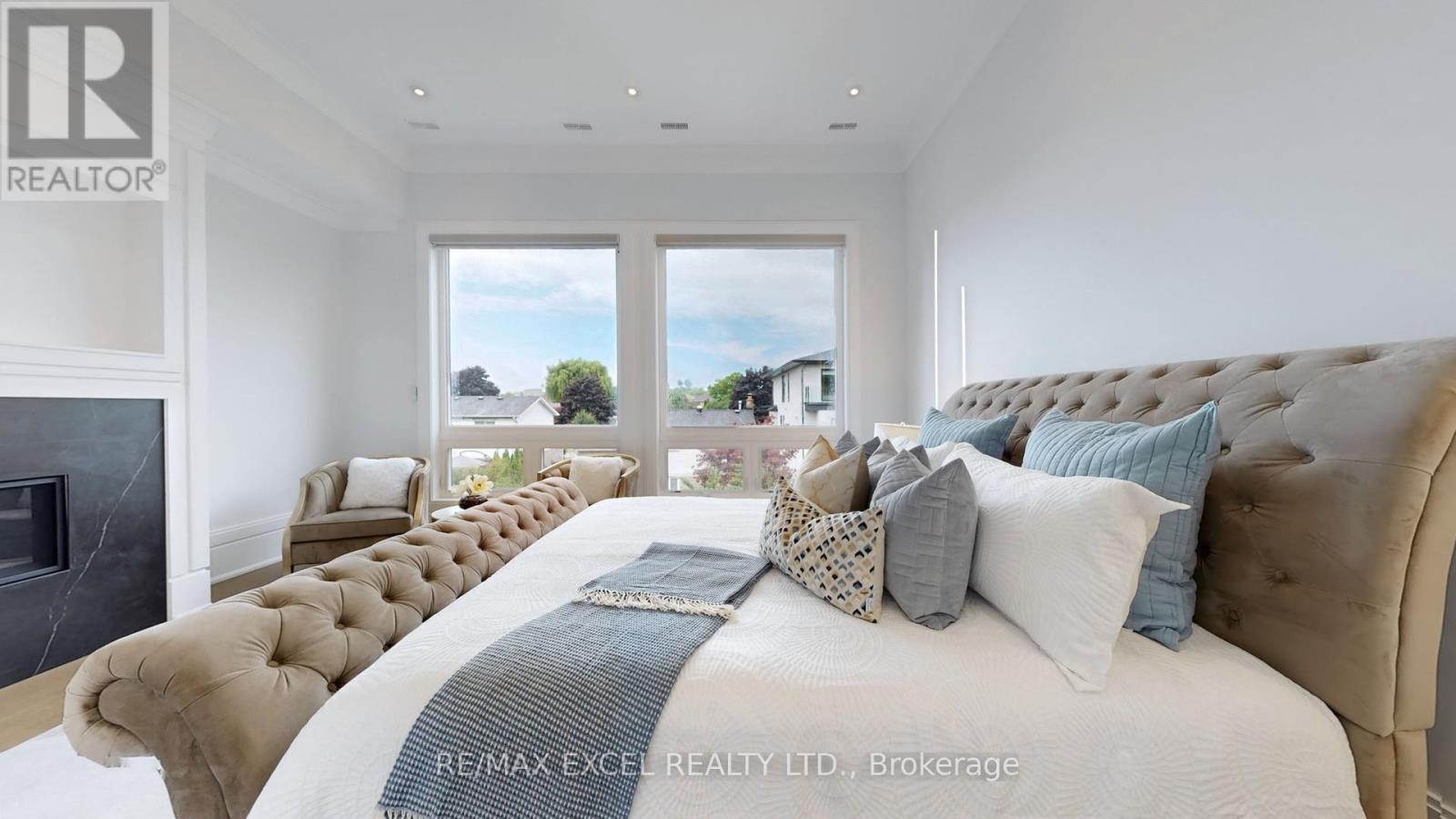 22 Sanderson Crescent, Richmond Hill, Ontario  L4C 5L4 - Photo 19 - N12490324