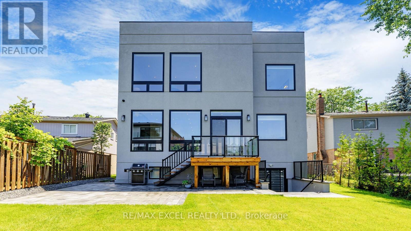 22 Sanderson Crescent, Richmond Hill, Ontario  L4C 5L4 - Photo 35 - N12490324