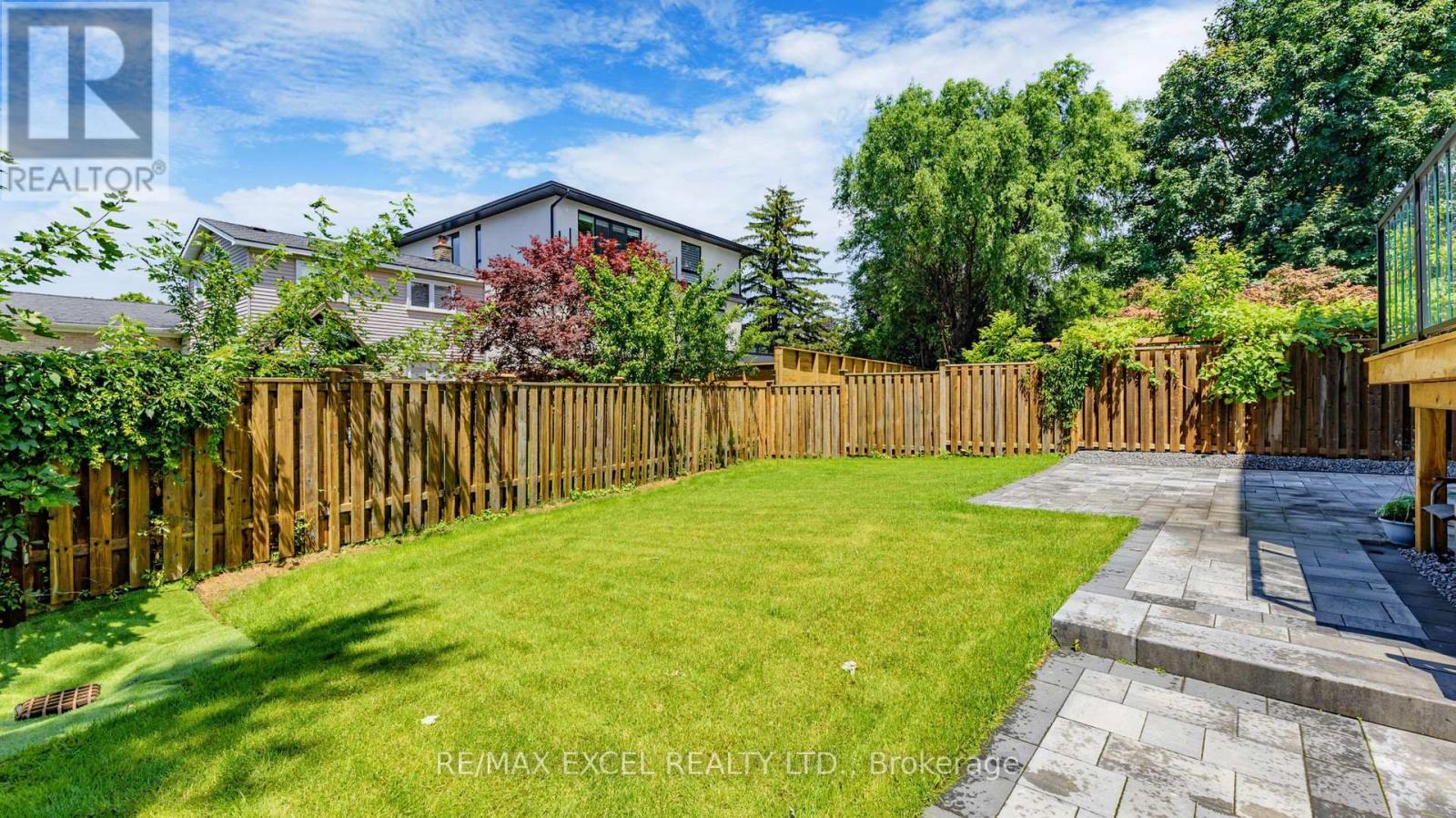 22 Sanderson Crescent, Richmond Hill, Ontario  L4C 5L4 - Photo 37 - N12490324