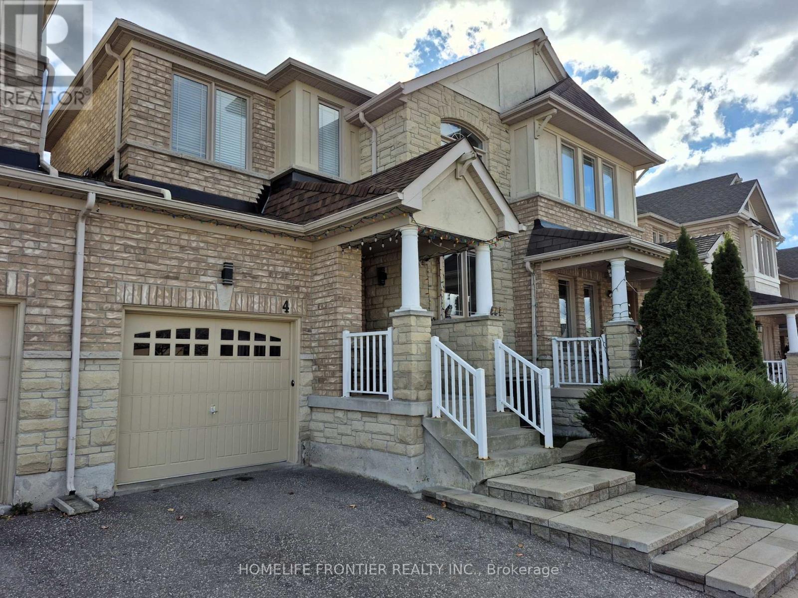 4 Riel Drive, Richmond Hill, Ontario  L4E 4W4 - Photo 2 - N12490326