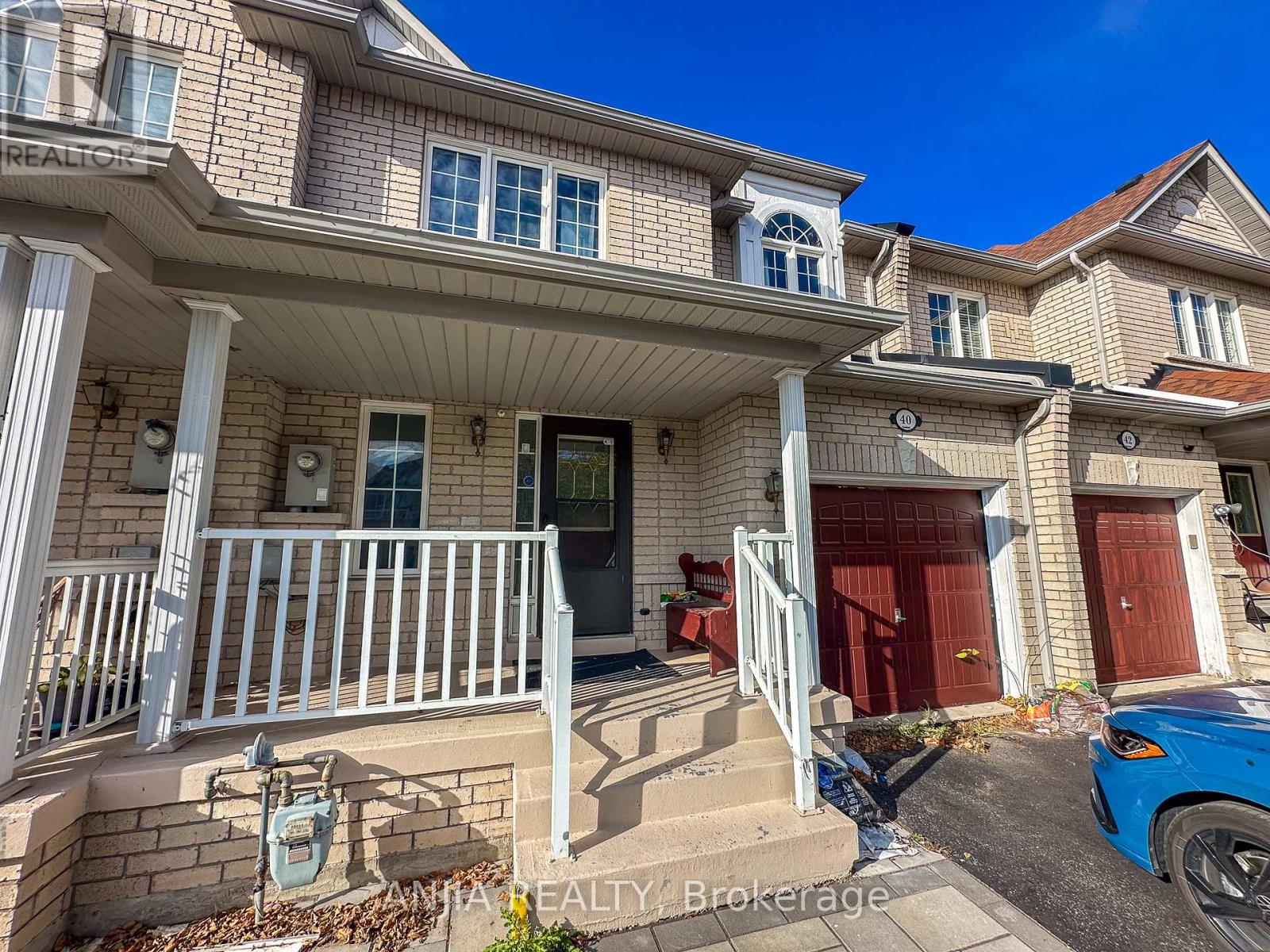 40 Cathmar Drive, Markham, Ontario  L6E 2H2 - Photo 2 - N12490334