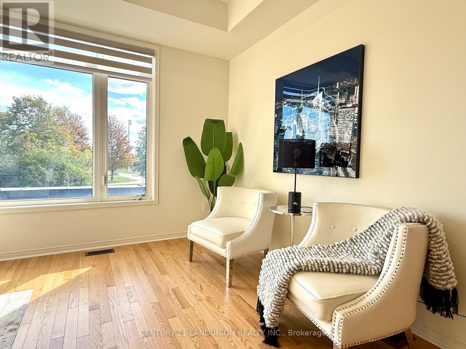 26 Mcalister Avenue, Richmond Hill, Ontario  L4S 0L3 - Photo 6 - N12490352