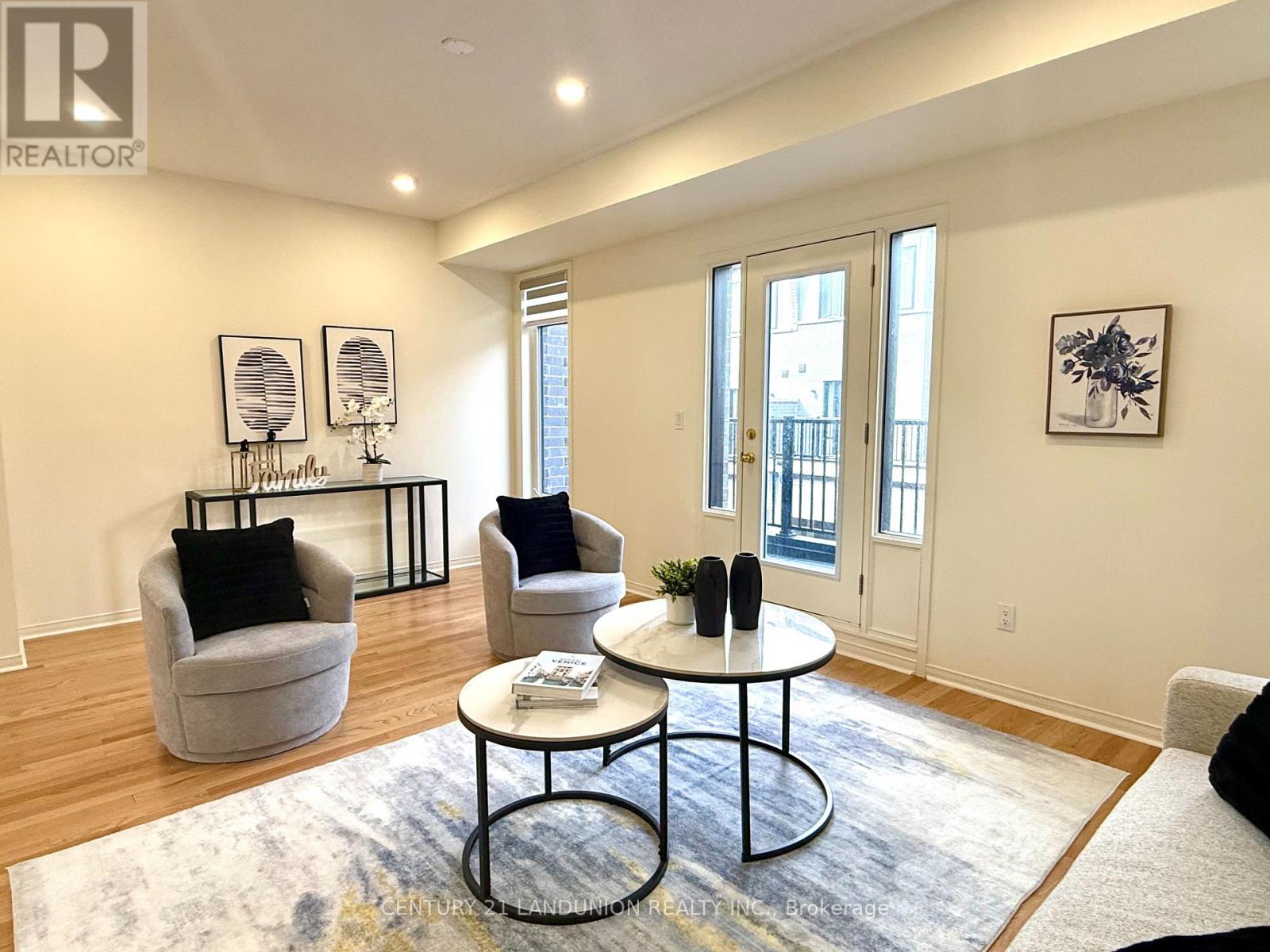 26 Mcalister Avenue, Richmond Hill, Ontario  L4S 0L3 - Photo 8 - N12490352