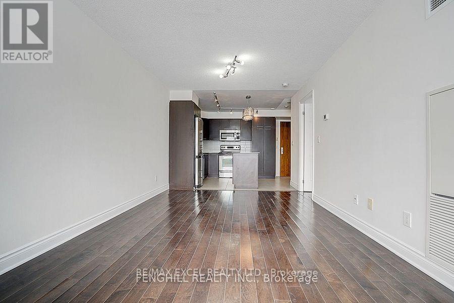 709 - 37 Galleria Parkway, Markham, Ontario  L3T 0A5 - Photo 7 - N12490390