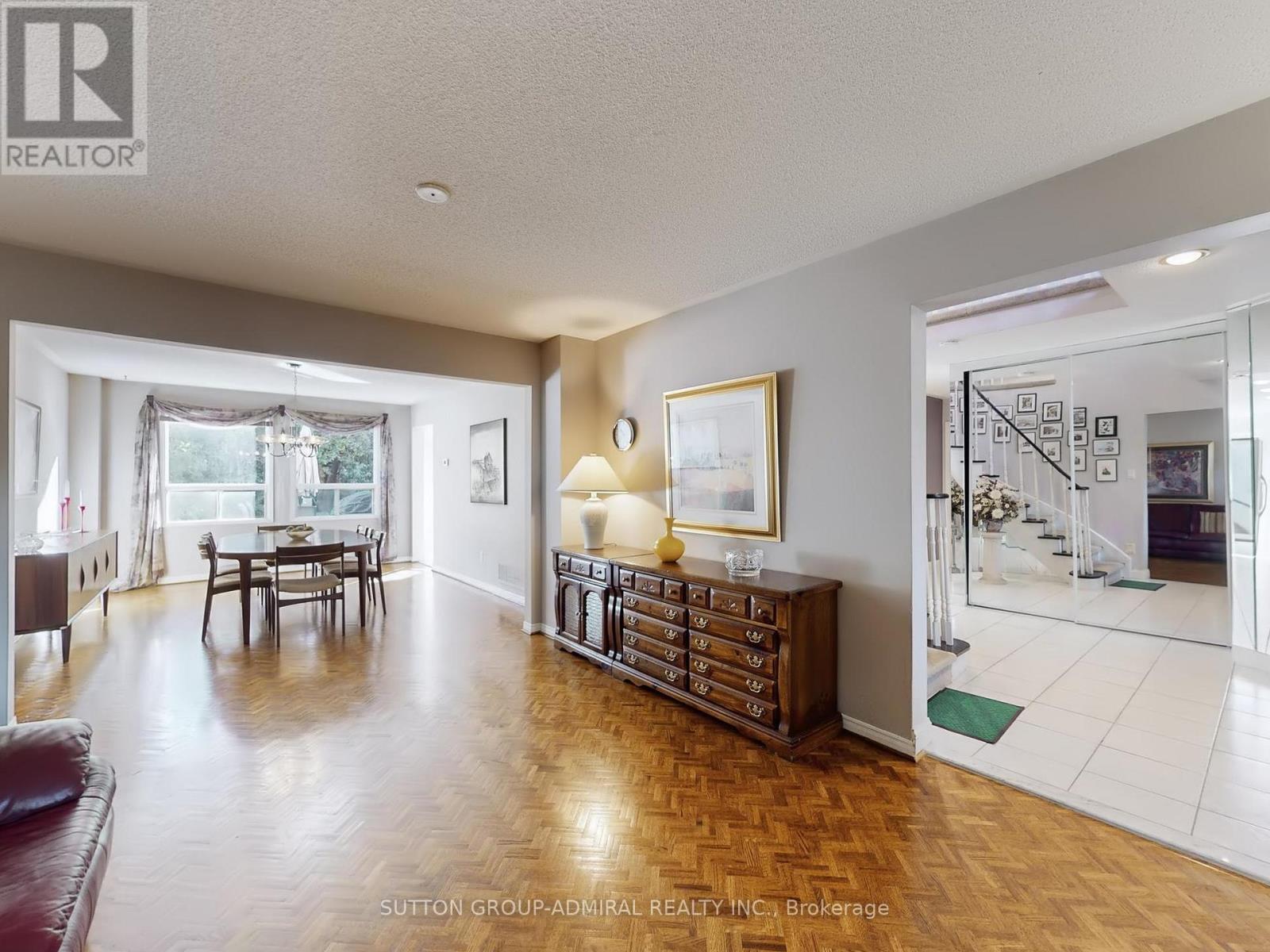 25 Mill Arbour Lane, Vaughan, Ontario  L4J 6K1 - Photo 8 - N12490410