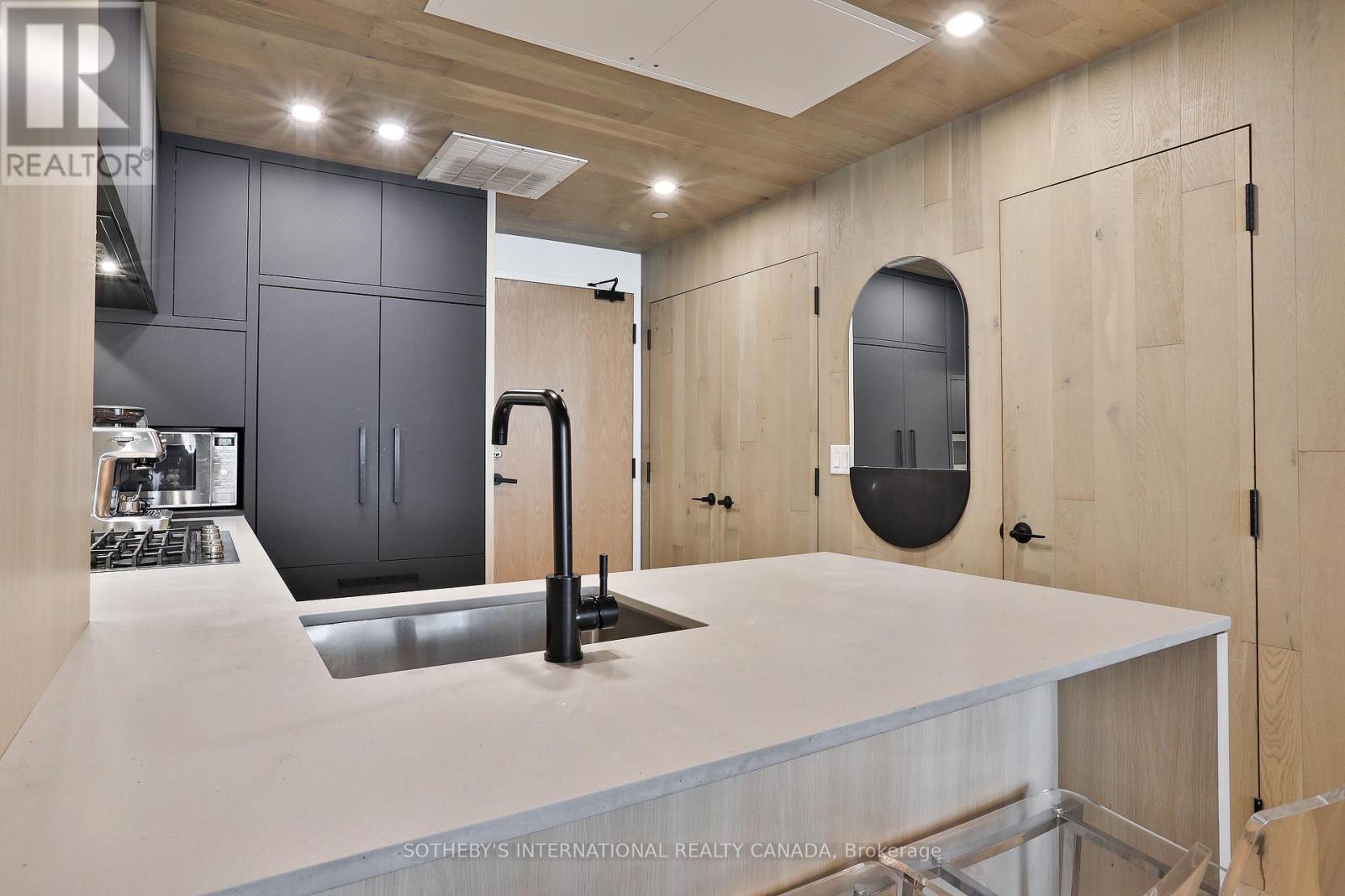 302 - 45 Dovercourt Road, Toronto, Ontario  M6J 3C2 - Photo 9 - C12490260