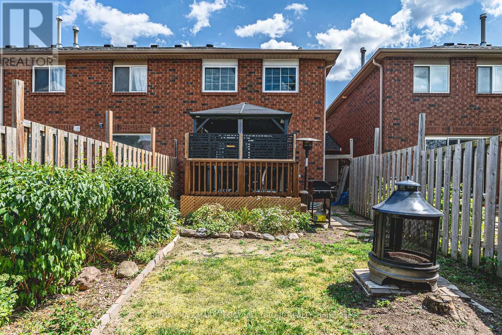 193 Nathan Crescent, Barrie, Ontario  L4N 0S4 - Photo 2 - S12413031