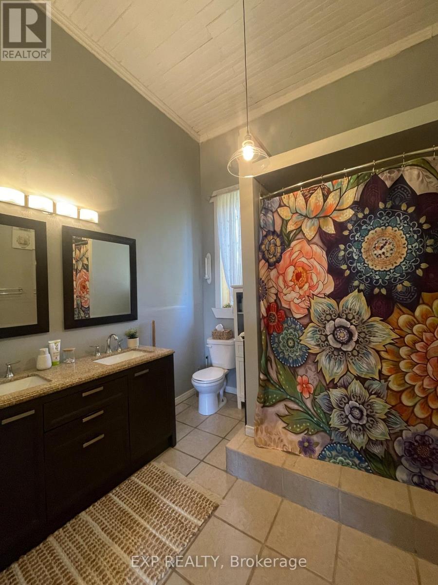 51181 Broadway Street, Malahide, Ontario  N0L 2J0 - Photo 17 - X12479833