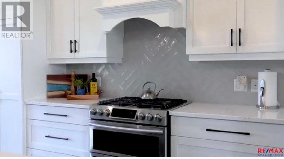 52 Strawberry Lane, Stratford, Prince Edward Island  C1B 0K7 - Photo 17 - 202526894