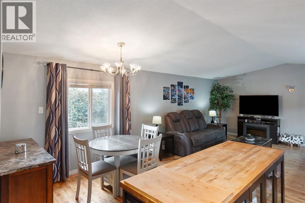 4 Birch Close, Olds, Alberta  T4H 1M2 - Photo 13 - A2257415