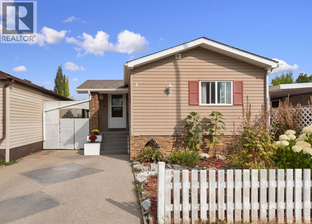 4 Birch Close, Olds, Alberta  T4H 1M2 - Photo 2 - A2257415