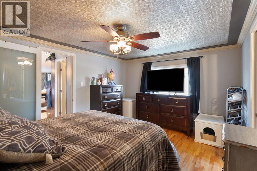 4 Birch Close, Olds, Alberta  T4H 1M2 - Photo 16 - A2257415