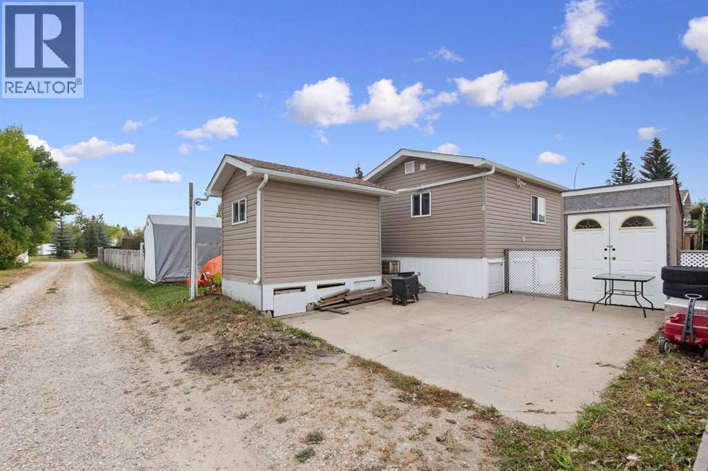 4 Birch Close, Olds, Alberta  T4H 1M2 - Photo 27 - A2257415