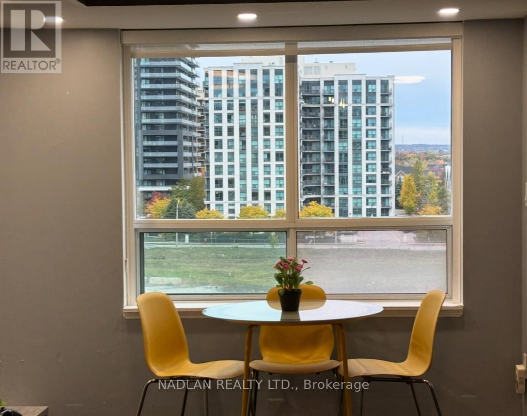 615 - 39 Oneida Crescent, Richmond Hill, Ontario  L4B 4T9 - Photo 6 - N12480752