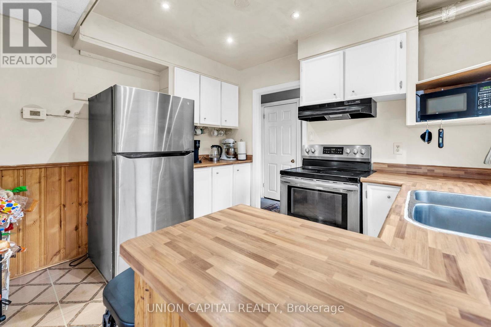 19 Ava Court, Brampton, Ontario  L6T 1L5 - Photo 16 - W12490280