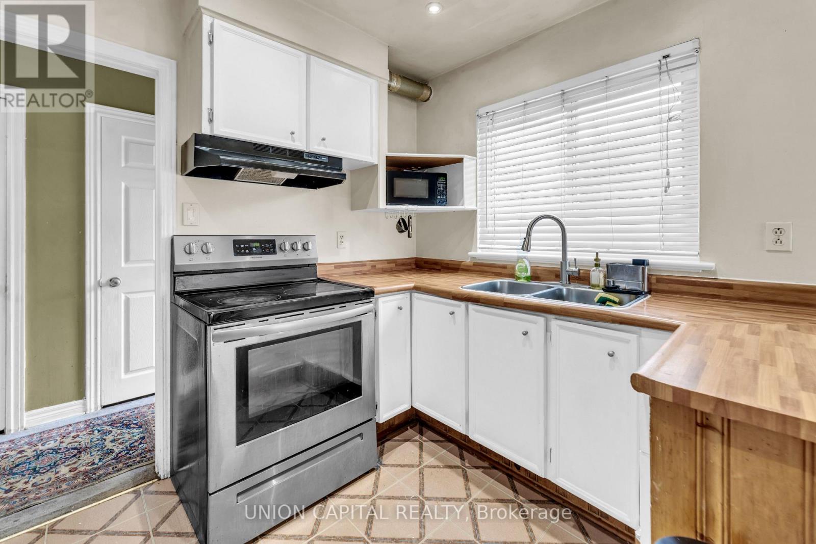 19 Ava Court, Brampton, Ontario  L6T 1L5 - Photo 17 - W12490280