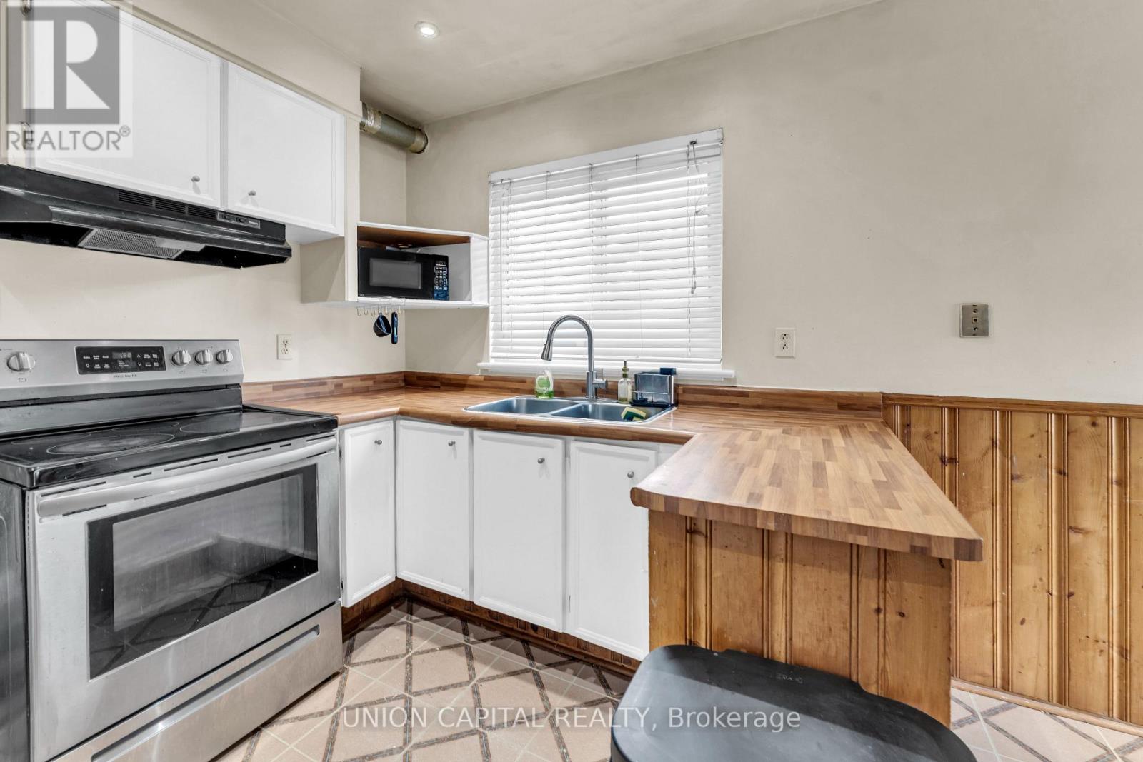 19 Ava Court, Brampton, Ontario  L6T 1L5 - Photo 18 - W12490280