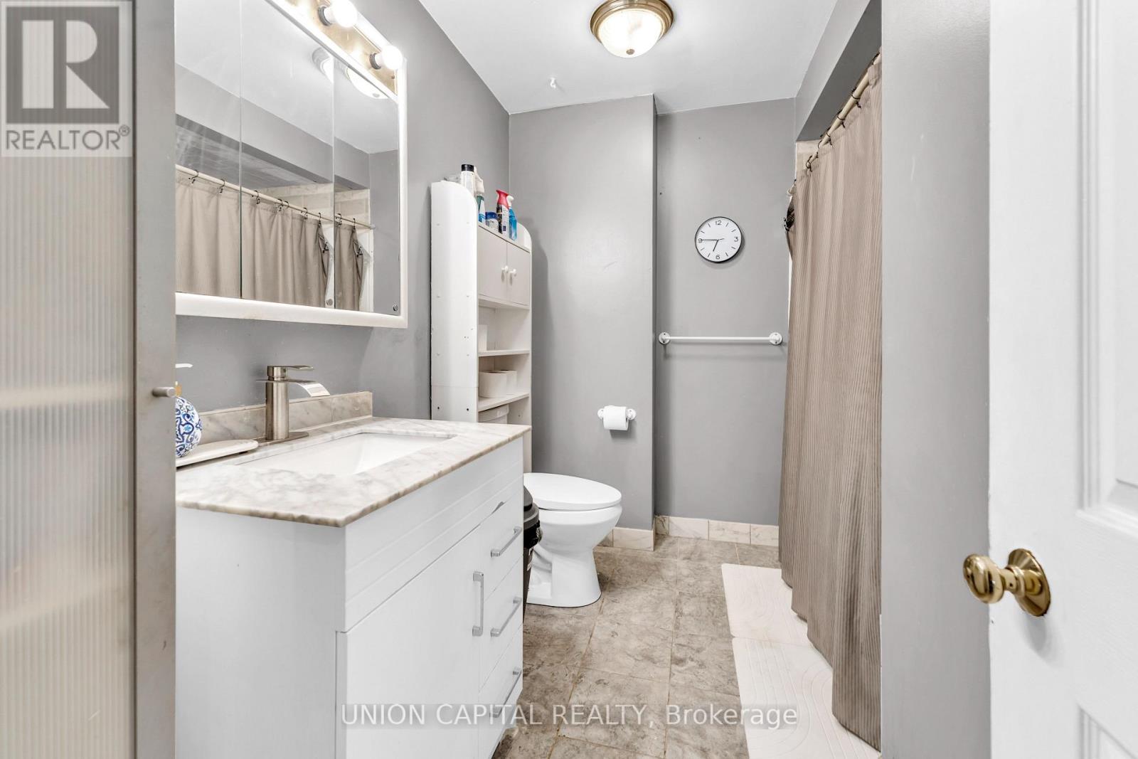 19 Ava Court, Brampton, Ontario  L6T 1L5 - Photo 24 - W12490280