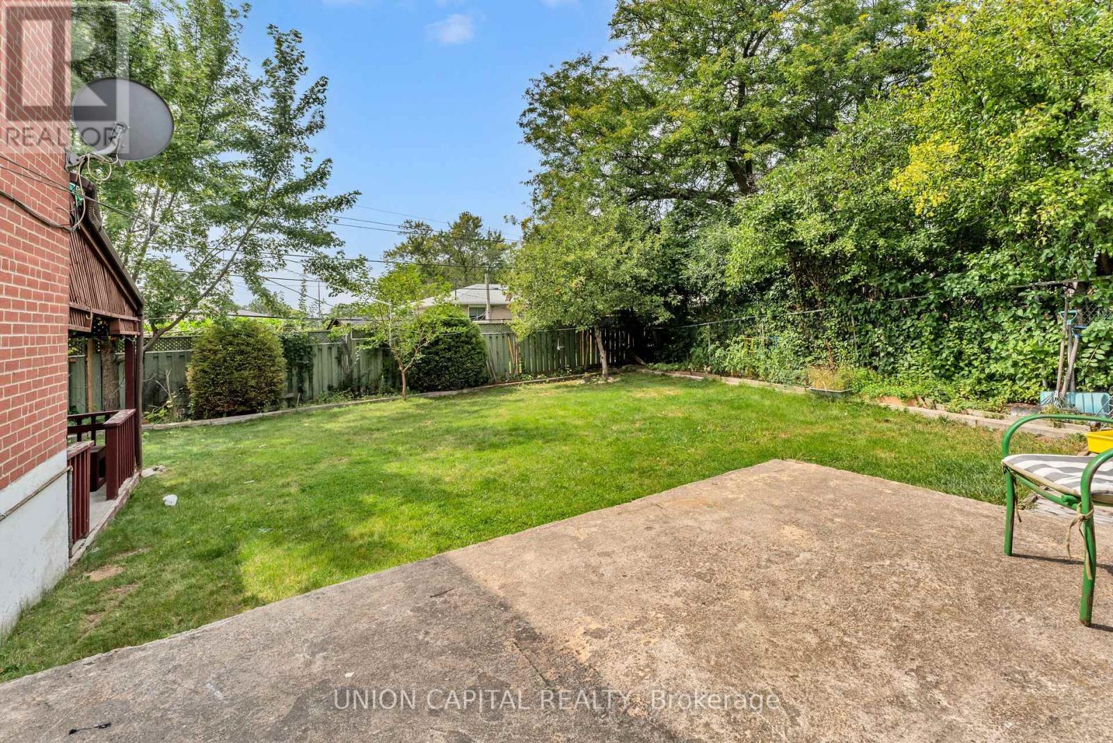 19 Ava Court, Brampton, Ontario  L6T 1L5 - Photo 38 - W12490280