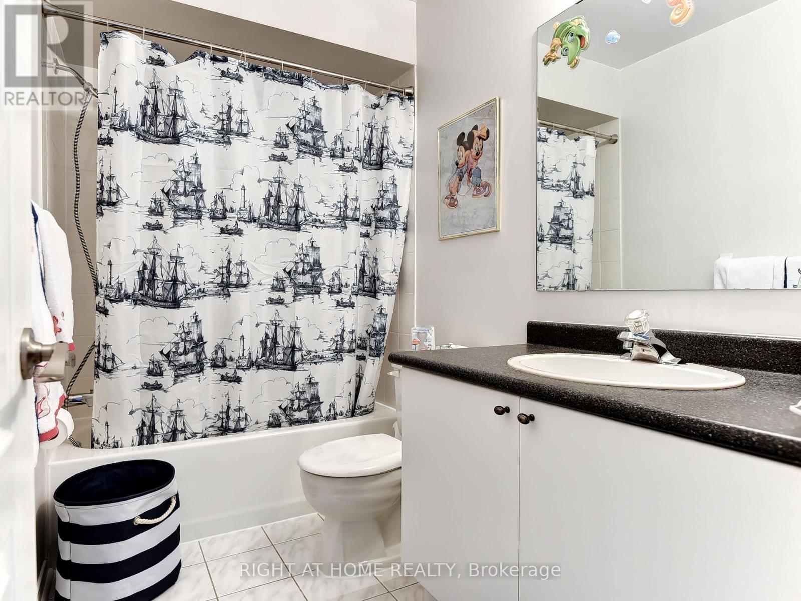 6118 Clover Ridge Court, Mississauga, Ontario  L5N 7B2 - Photo 15 - W12490302