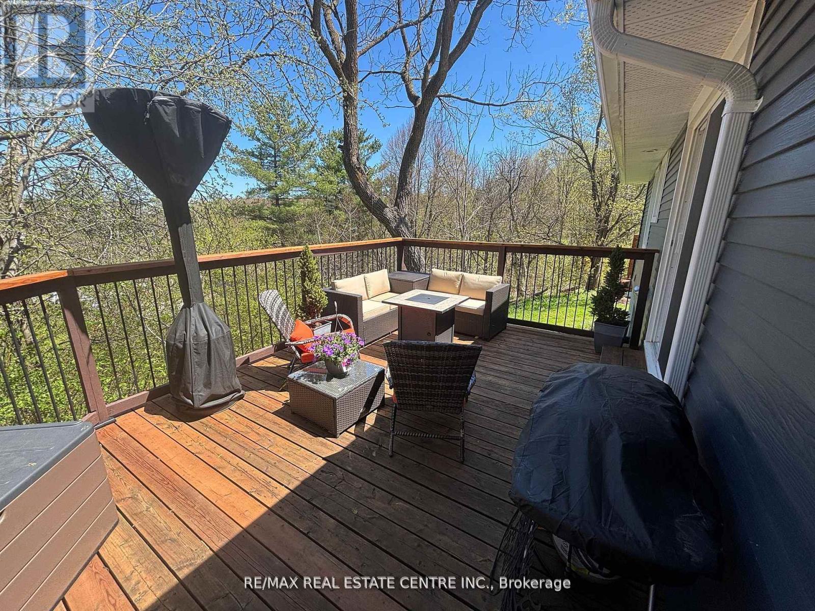 17257 Old Main Street, Caledon, Ontario  L7K 0E6 - Photo 4 - W12490330