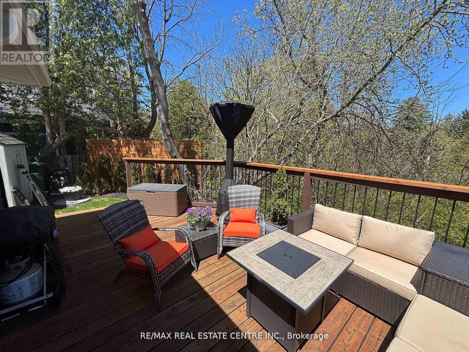 17257 Old Main Street, Caledon, Ontario  L7K 0E6 - Photo 5 - W12490330