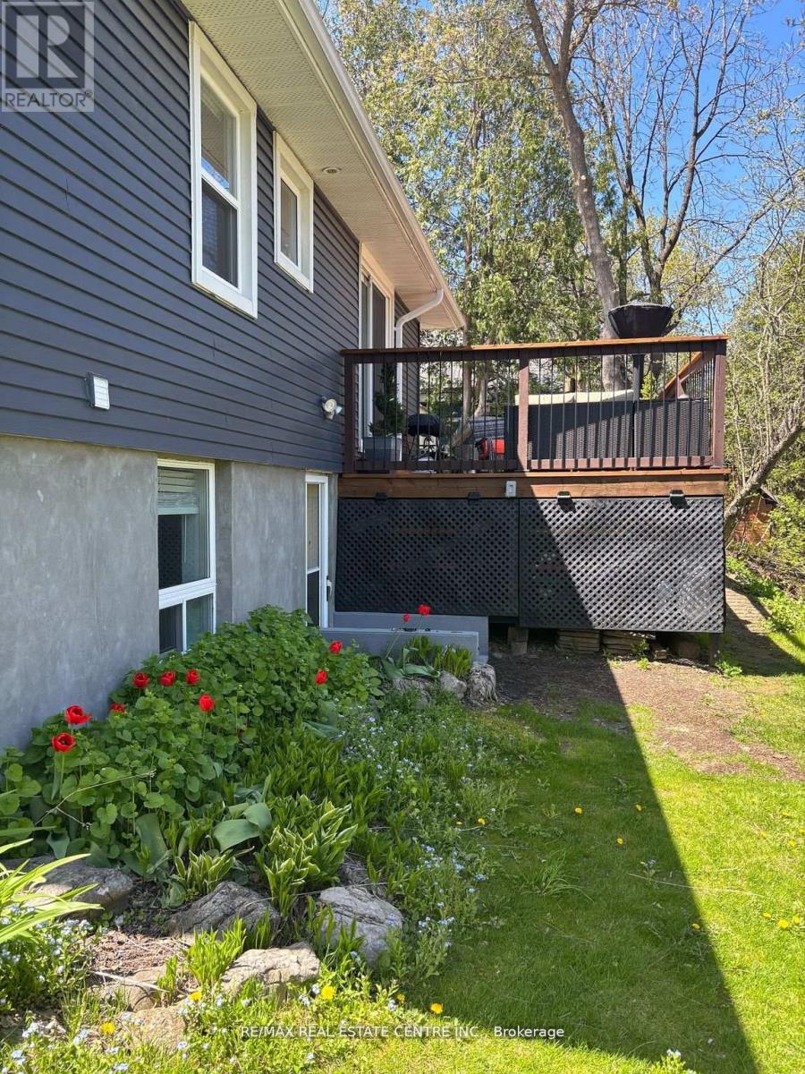 17257 Old Main Street, Caledon, Ontario  L7K 0E6 - Photo 7 - W12490330