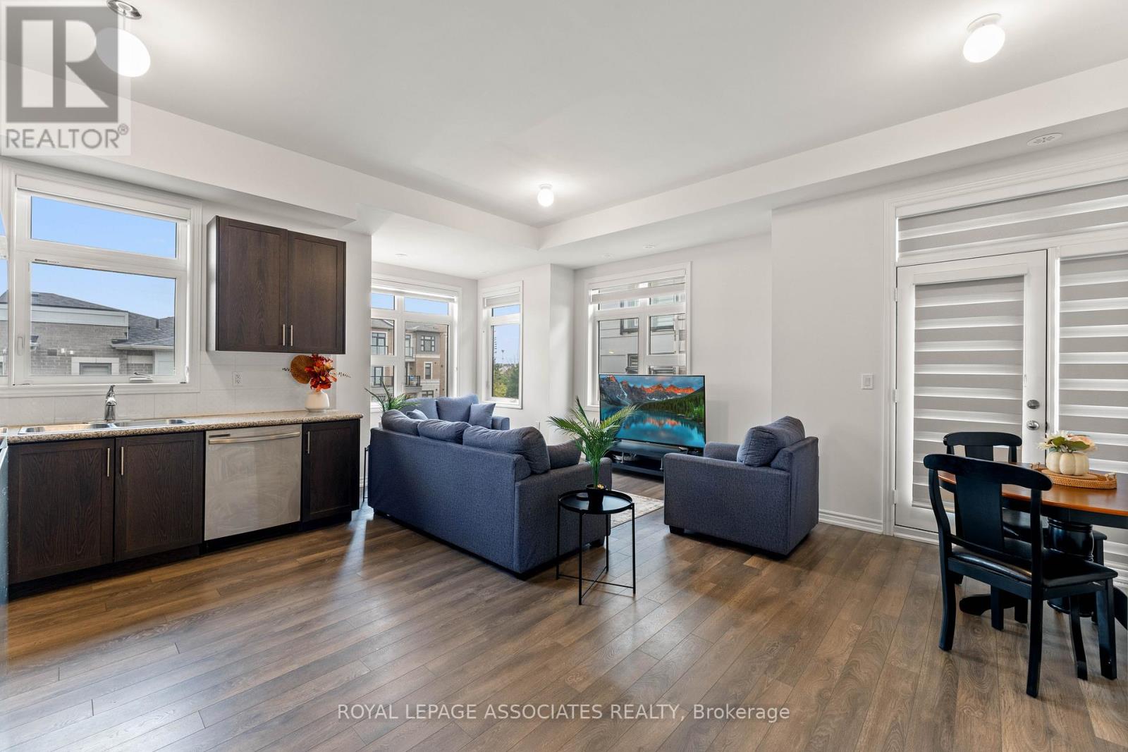 706 - 60 Halliford Place, Brampton, Ontario  L6P 4R1 - Photo 4 - W12490332