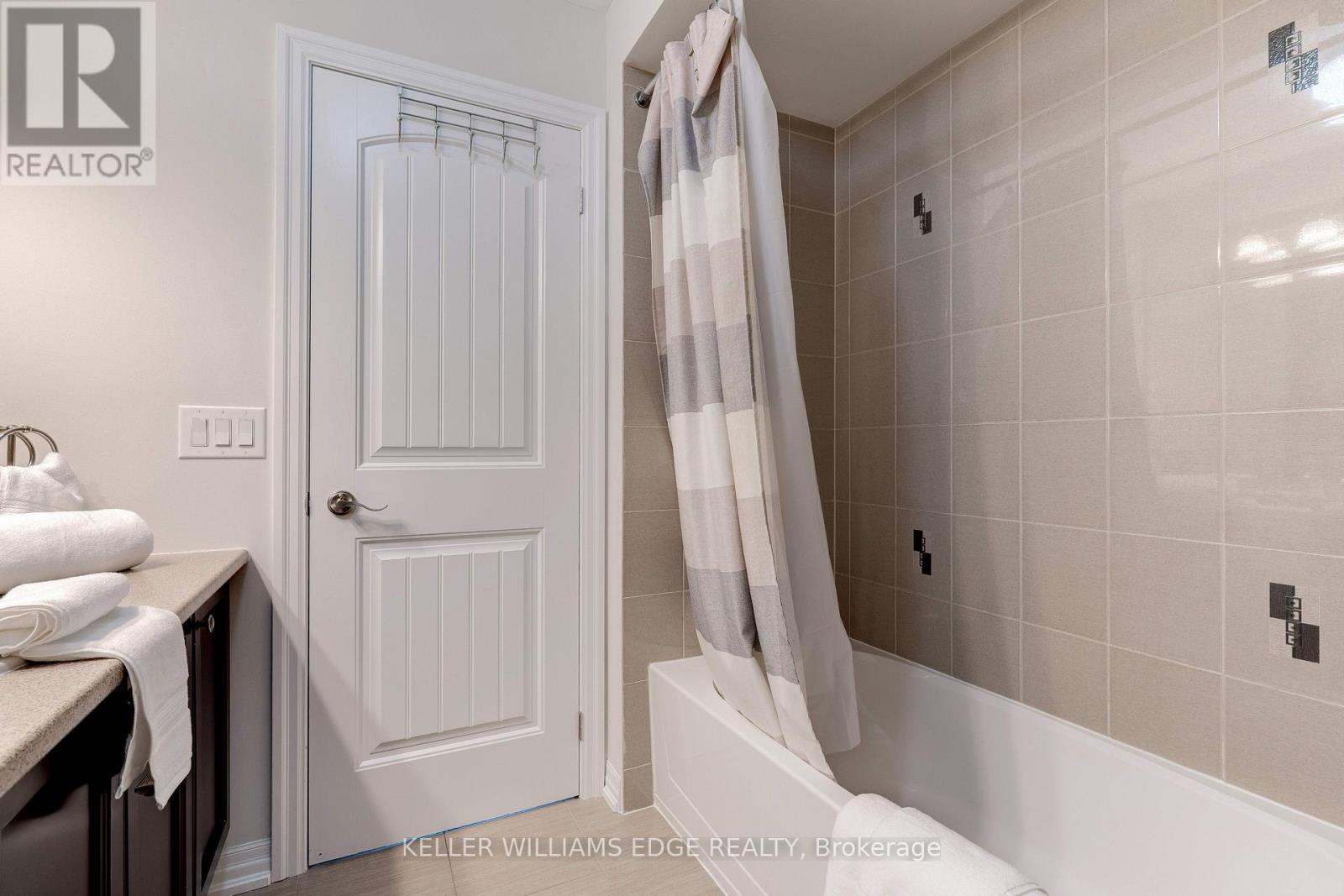 7 Aird Court, Milton, Ontario  L9T 3Y1 - Photo 20 - W12490346