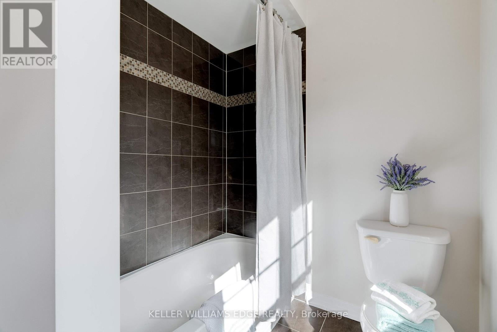 7 Aird Court, Milton, Ontario  L9T 3Y1 - Photo 26 - W12490346