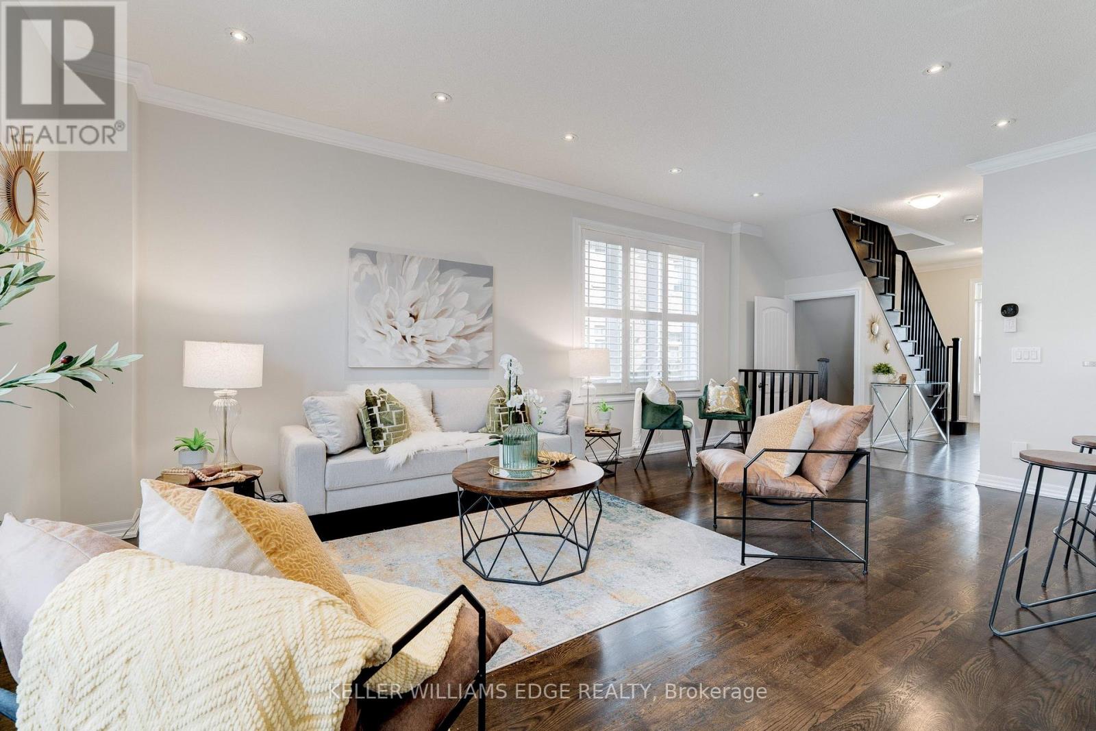 7 Aird Court, Milton, Ontario  L9T 3Y1 - Photo 7 - W12490346