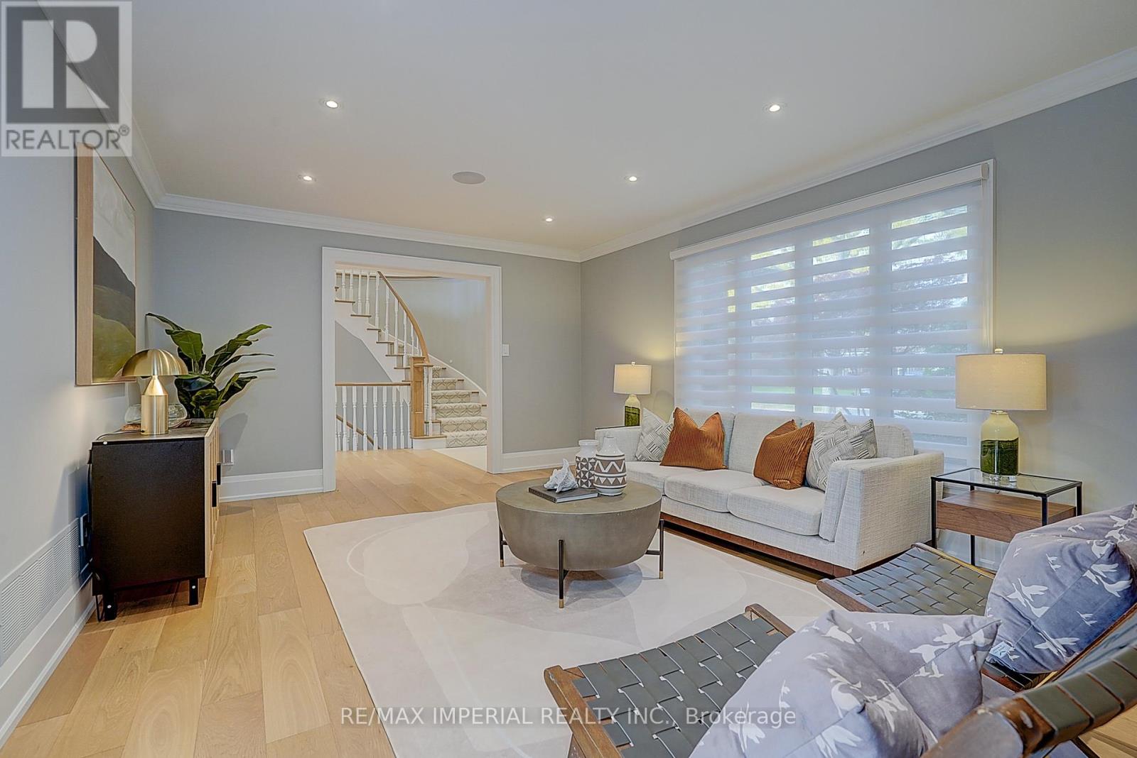 1832 Pine Siskin Court, Mississauga, Ontario  L5L 2Y3 - Photo 15 - W12490358