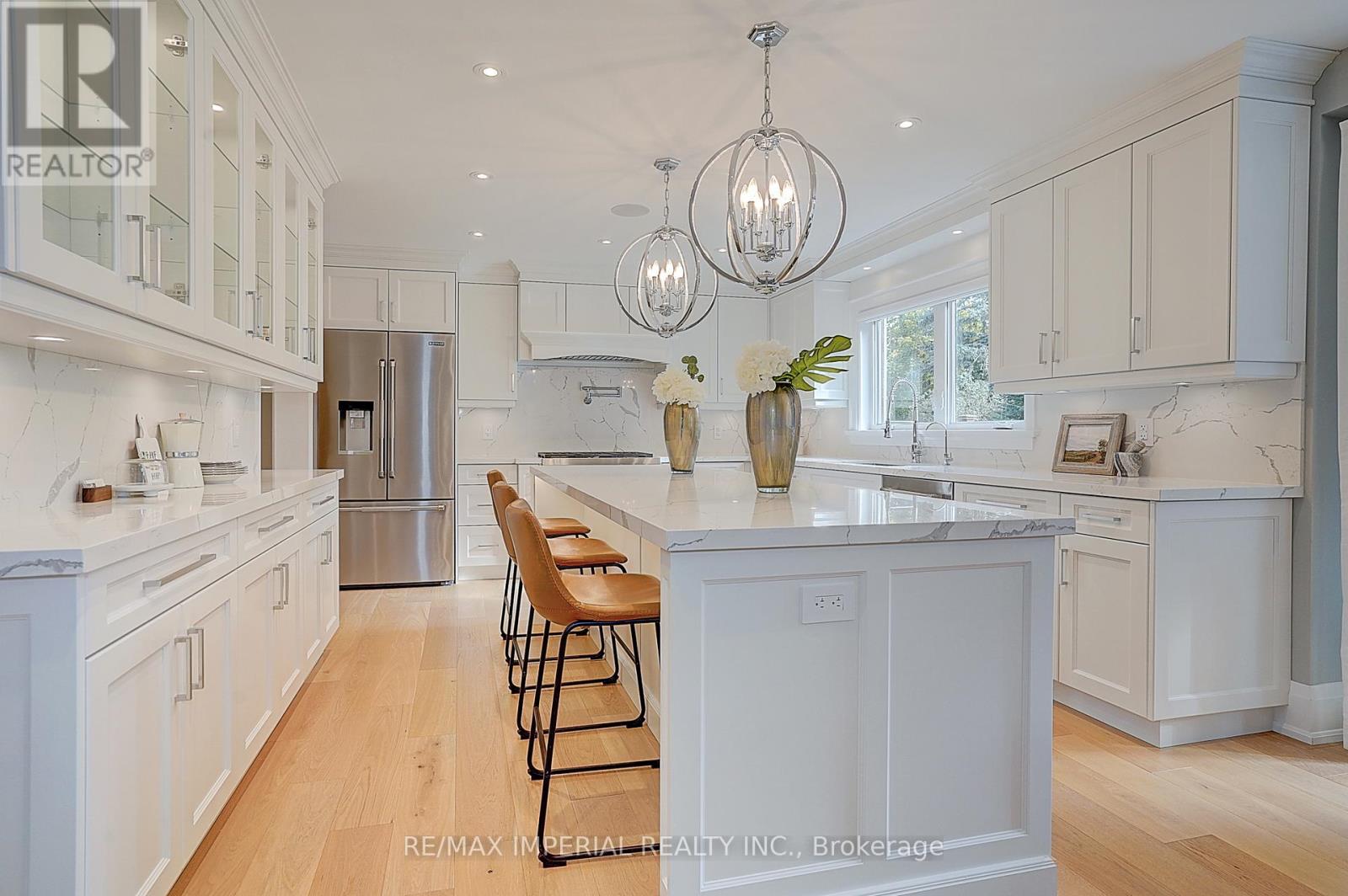 1832 Pine Siskin Court, Mississauga, Ontario  L5L 2Y3 - Photo 22 - W12490358