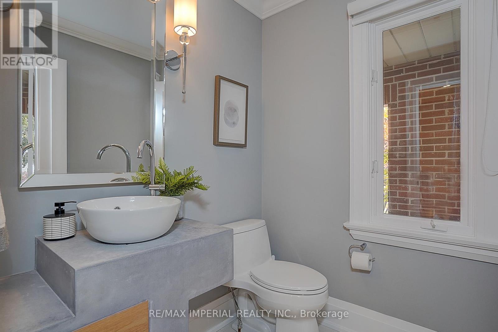 1832 Pine Siskin Court, Mississauga, Ontario  L5L 2Y3 - Photo 27 - W12490358