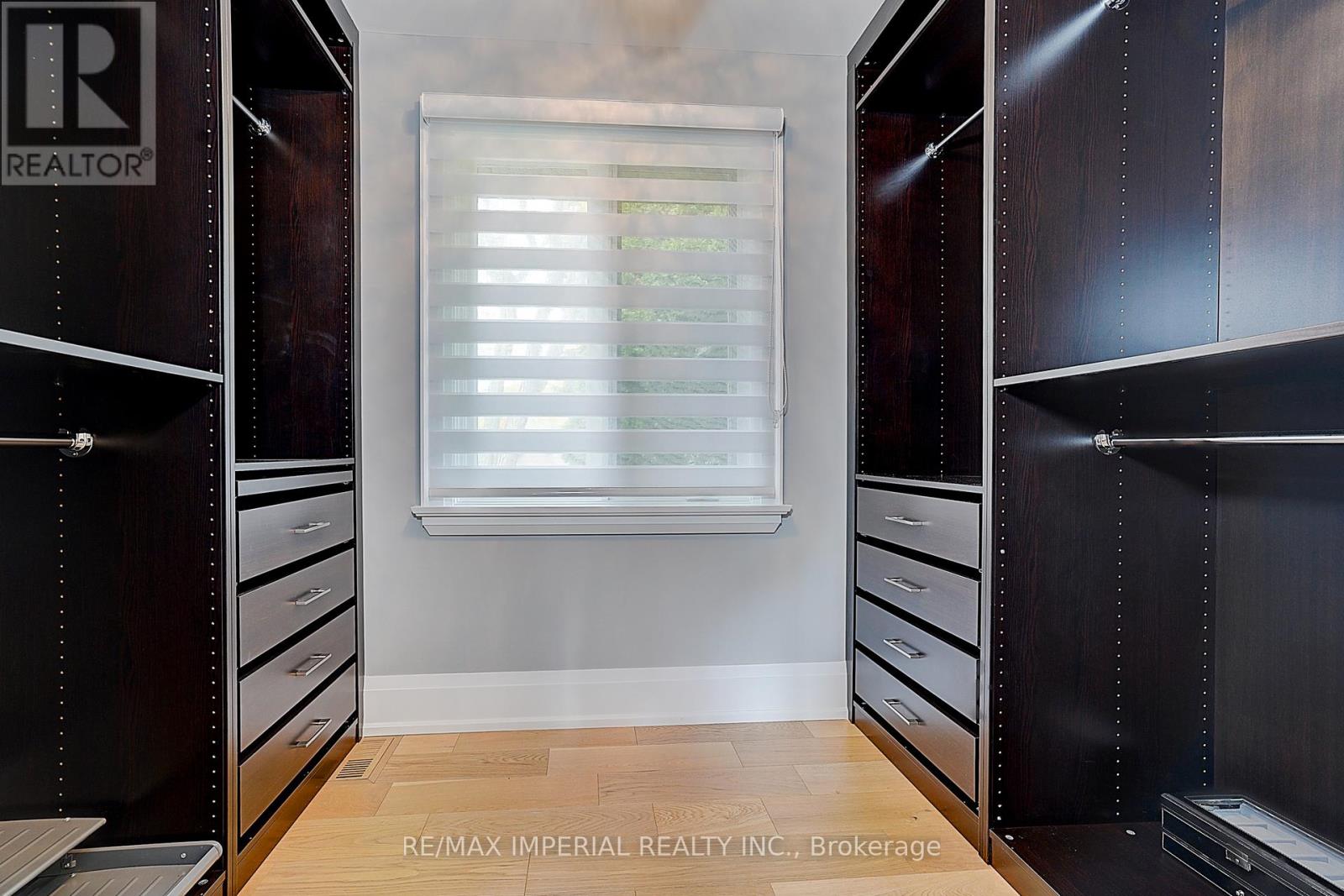 1832 Pine Siskin Court, Mississauga, Ontario  L5L 2Y3 - Photo 33 - W12490358