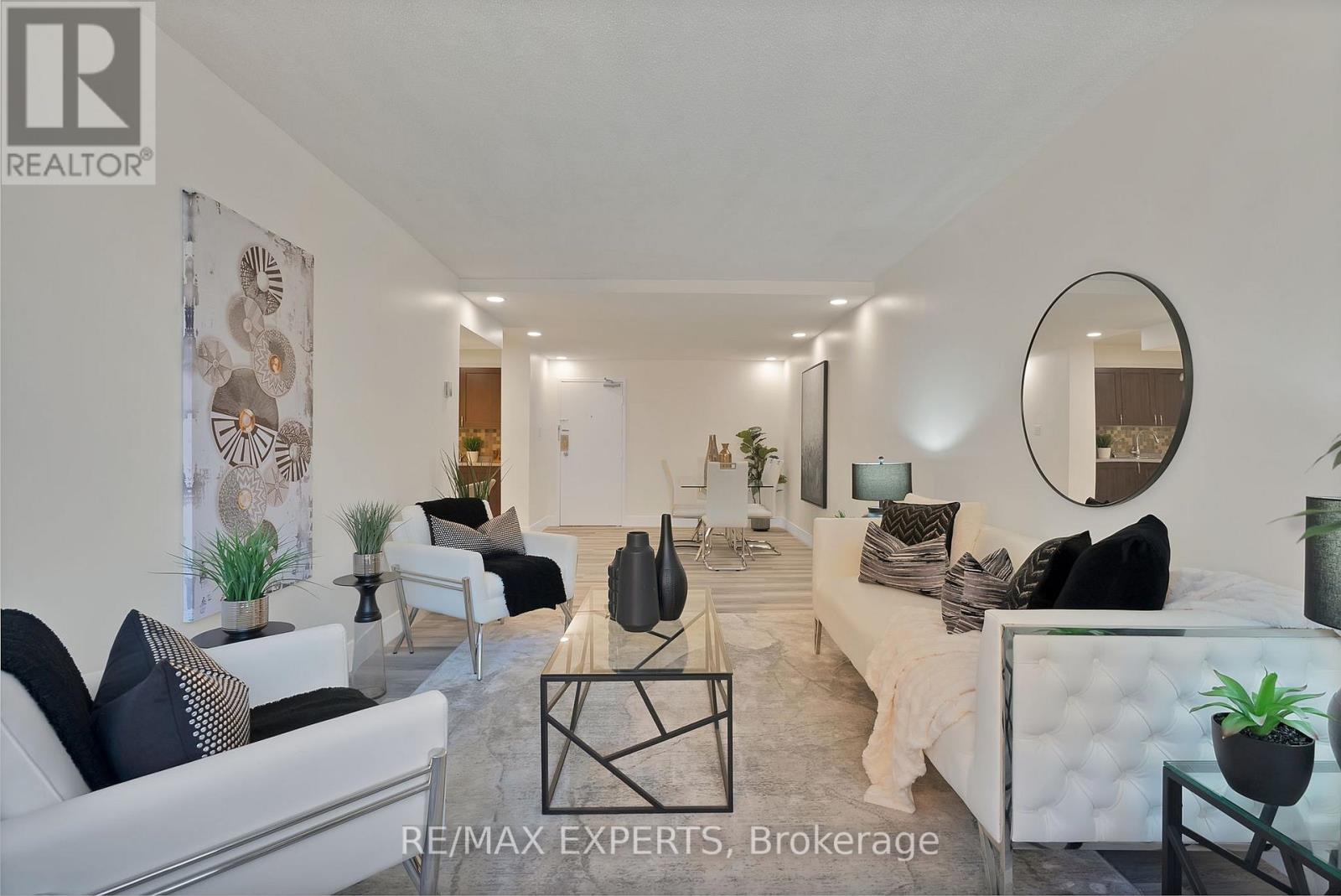 1013 - 390 Dixon Road, Toronto, Ontario  M9R 1T4 - Photo 21 - W12490374