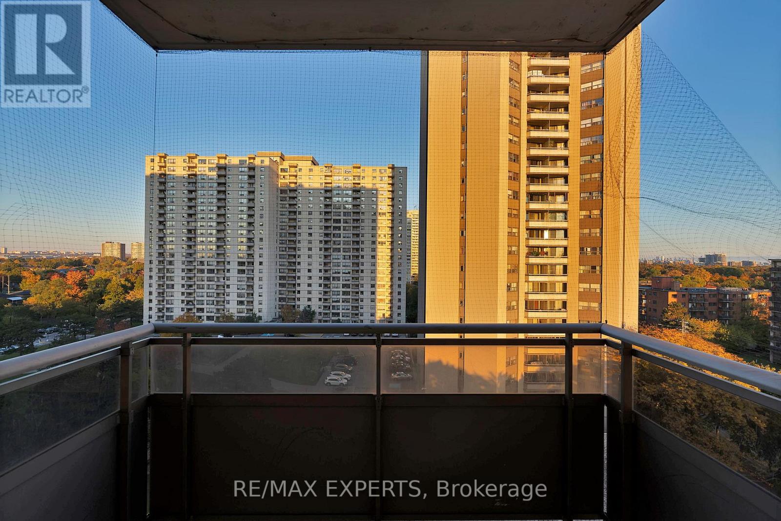 1013 - 390 Dixon Road, Toronto, Ontario  M9R 1T4 - Photo 36 - W12490374